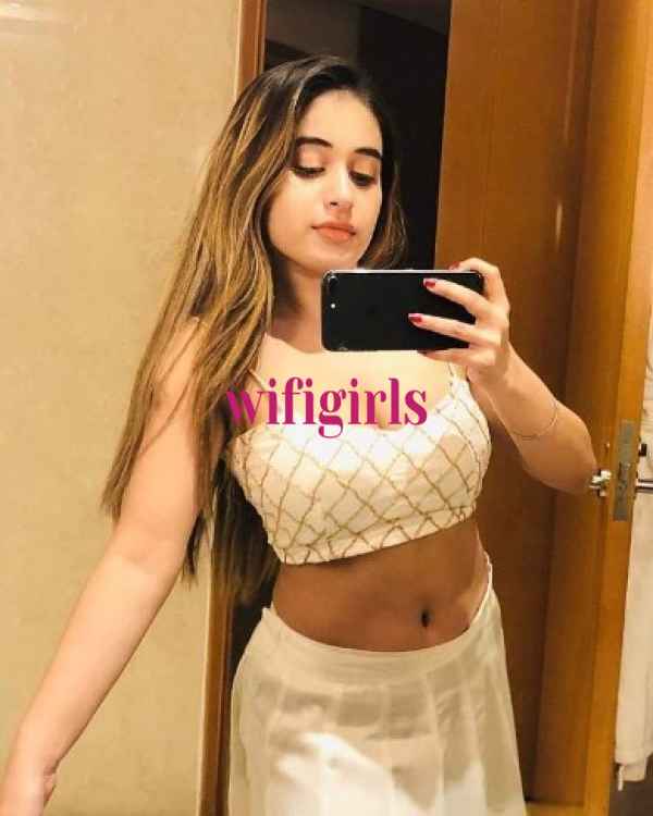 Call Girls in Noida 9599713271  Noida Premium Escorts ...